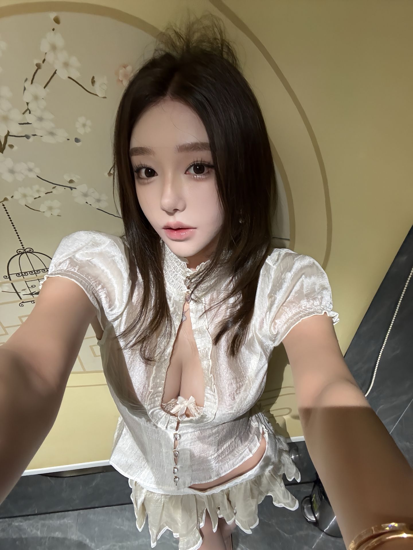 闵行嫩妞身材哇塞吃屌很爽-69俱乐部