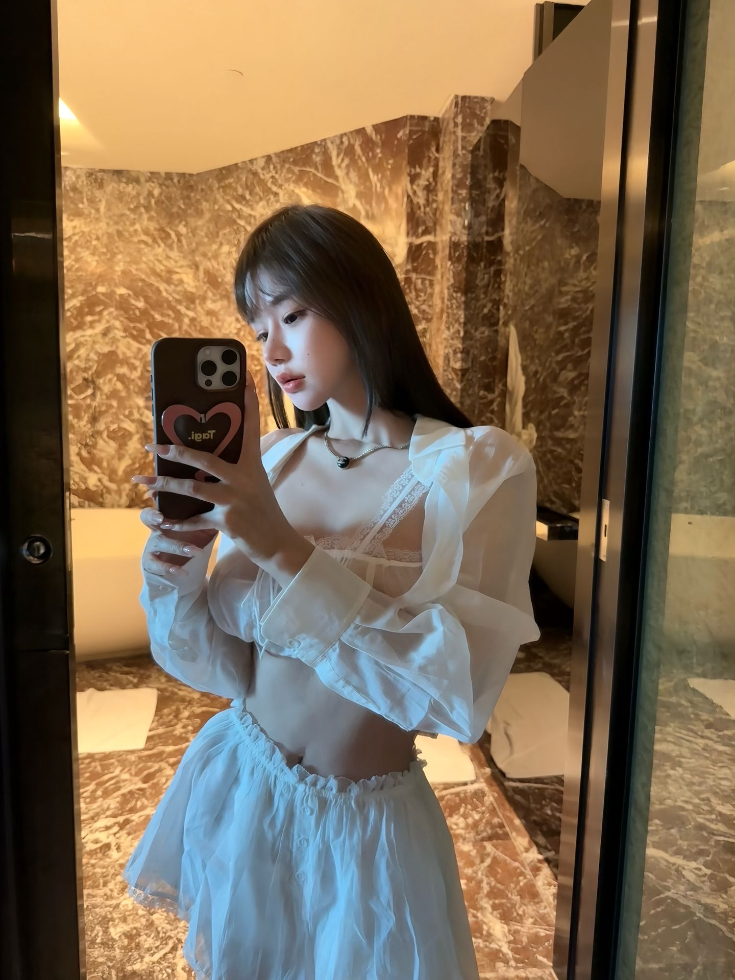 第一次体验浴缸啪 好爽的-69俱乐部