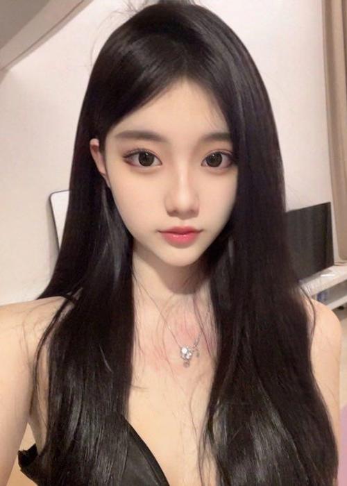 妹子啪啪的时候最敏感真的很湿-69俱乐部