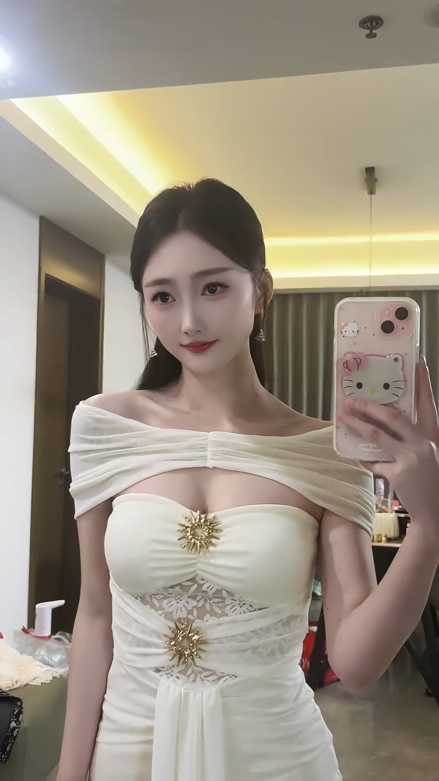 【乌鲁】肉感少妇开裆黑丝伺候到位-69俱乐部