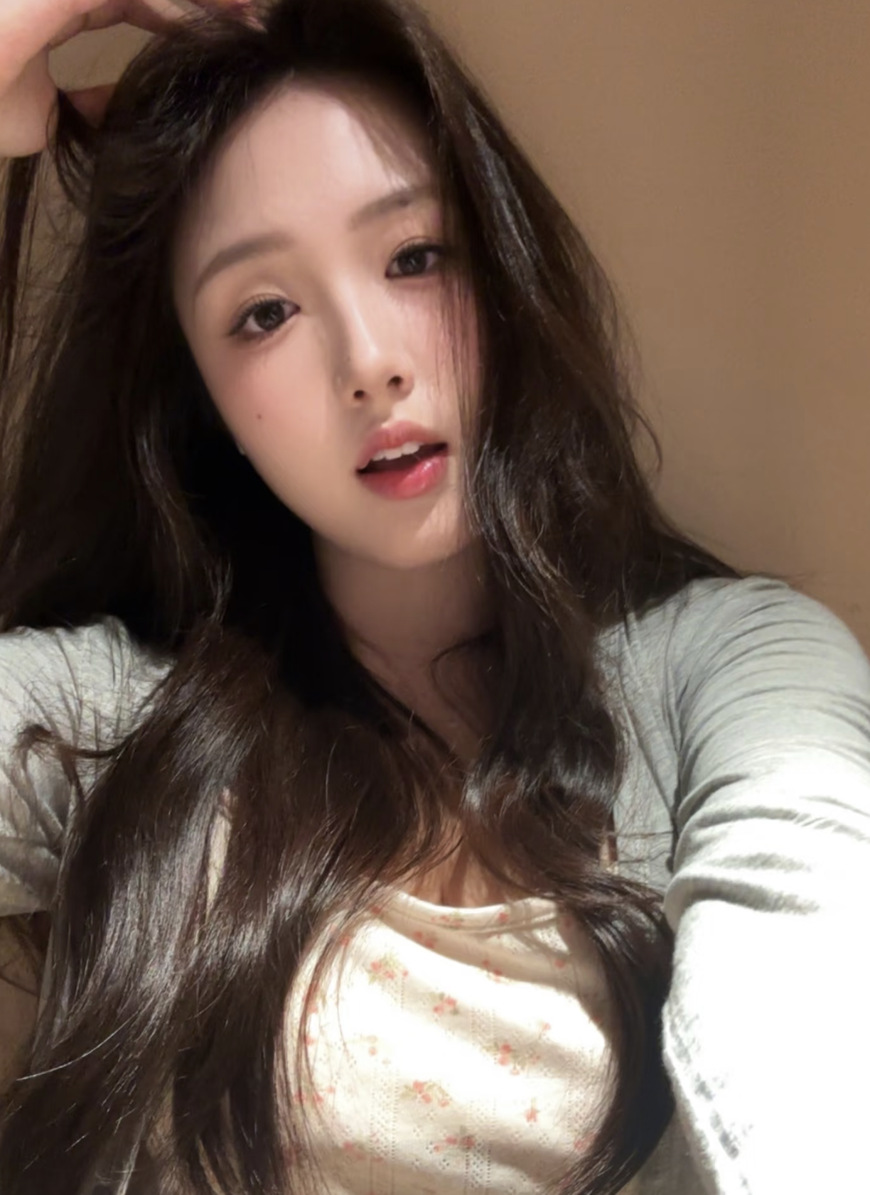 爱笑大长腿御姐-69俱乐部