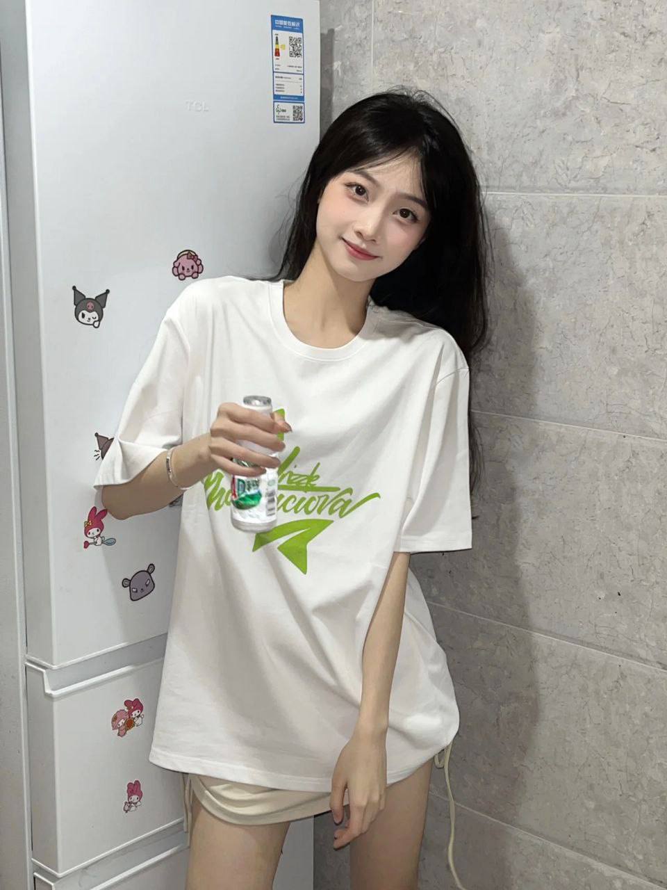 年轻水嫩反差妹妹-69俱乐部