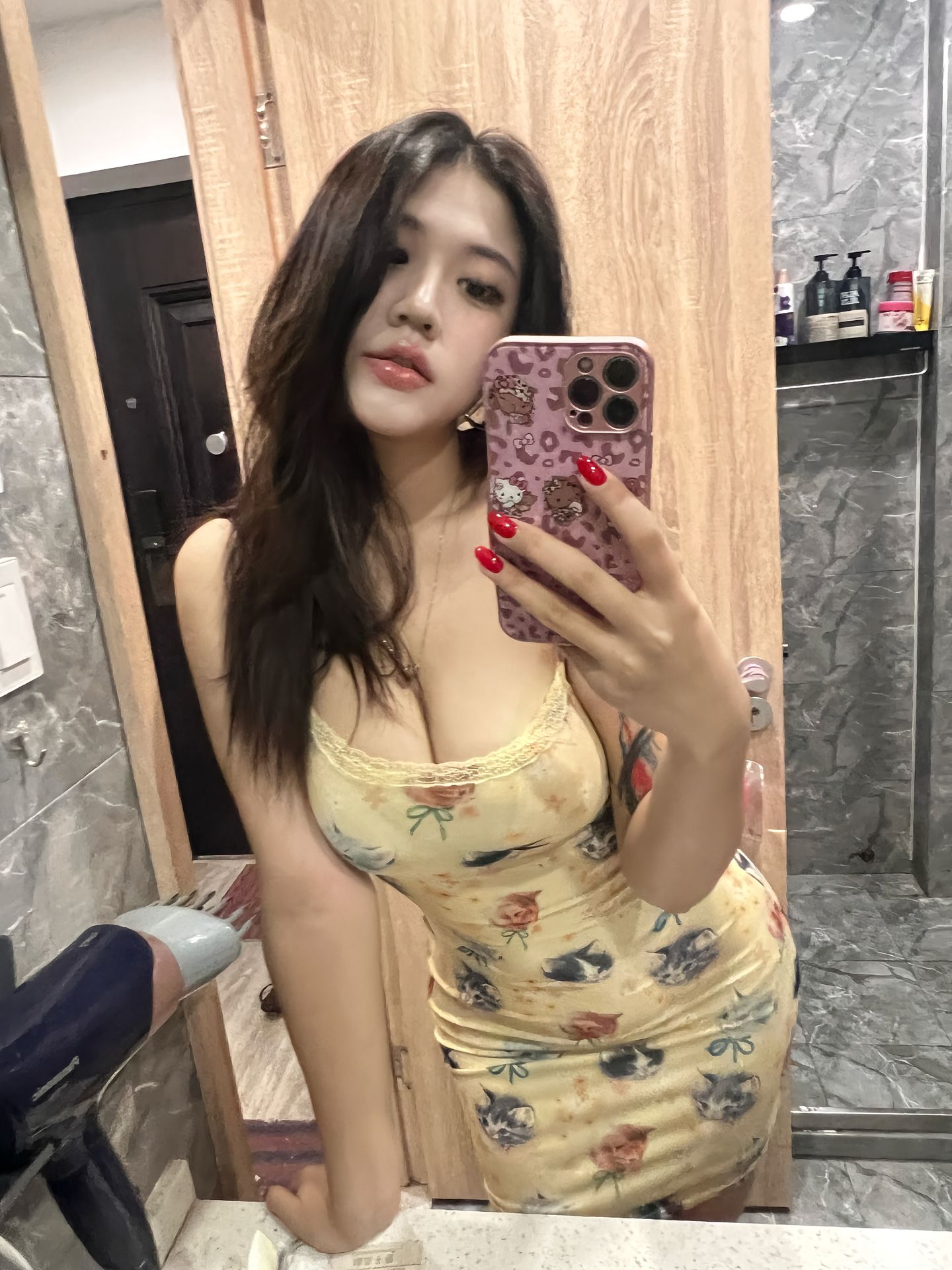 裕华区找琳琳木瓜奶美妙肉体-69俱乐部