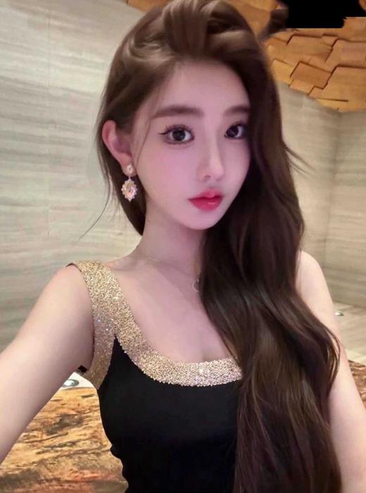 成都小姐姐对着我的蛋蛋又亲又舔又吸-69俱乐部