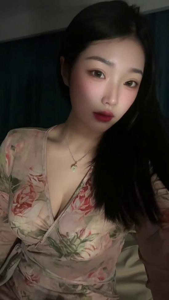 老师啪啪过程很配合！值得推荐-69俱乐部