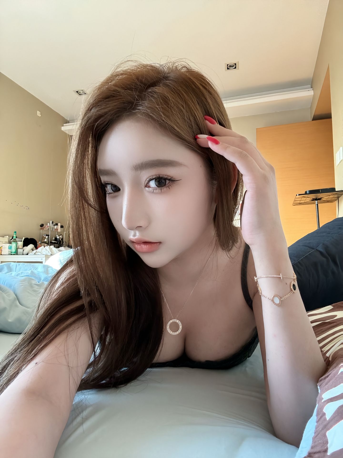 芝芝美女奶大有服务意识-69俱乐部