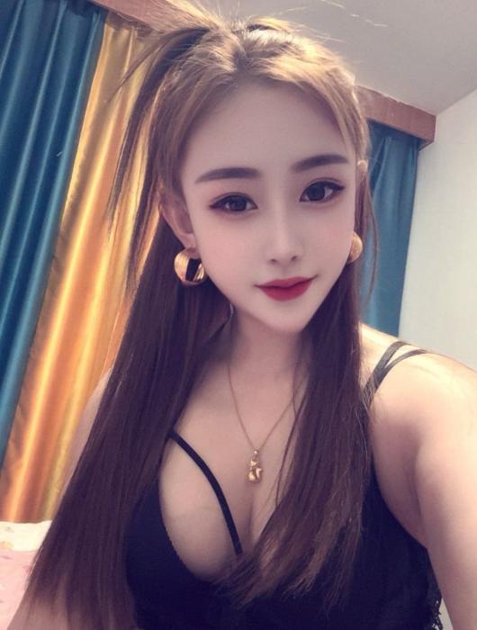 妹子口交技术一流喜欢被干-69俱乐部