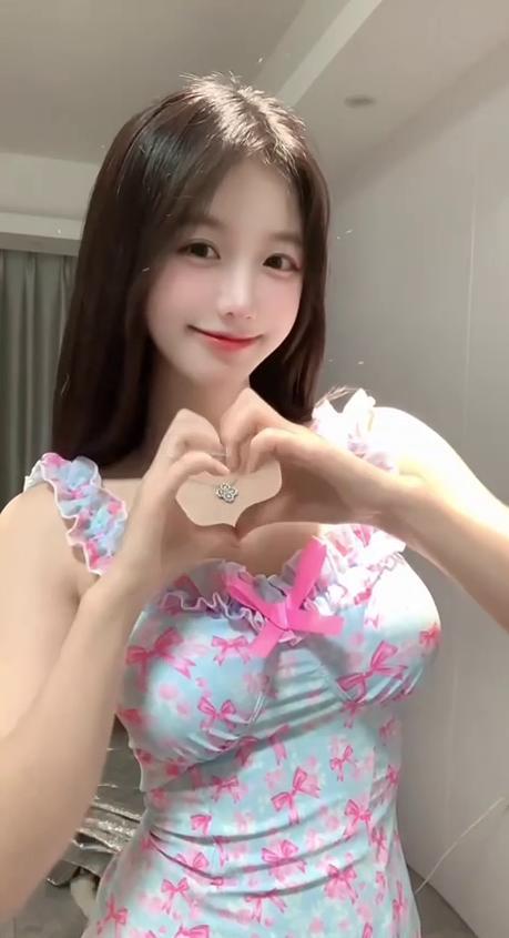 厦门清纯小美女人间罕见-69俱乐部