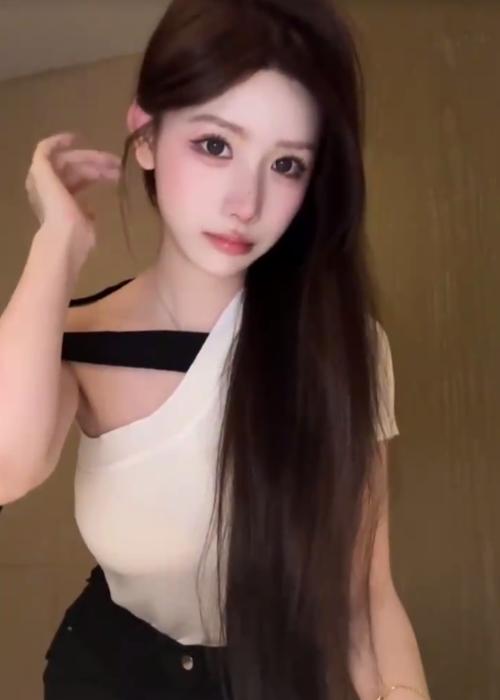 肤白貌美，女友感十足-69俱乐部