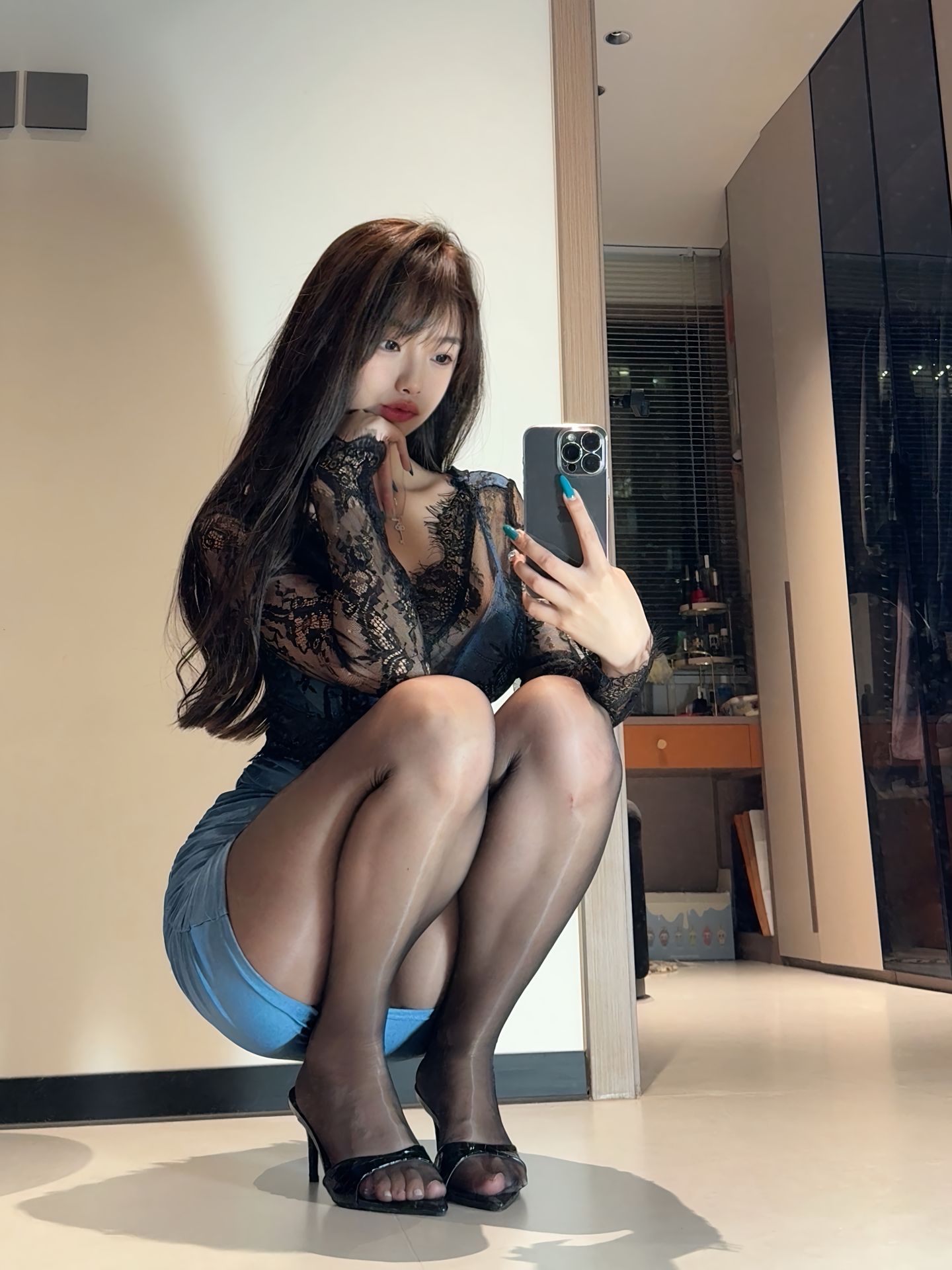 徐汇找草莓妹妹炮架身材-69俱乐部